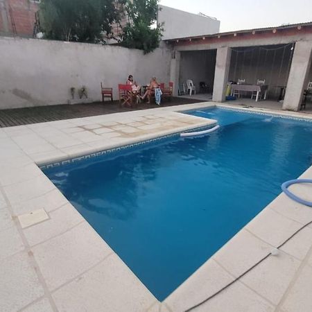 Habitacion Privada En Casa Particular Con Bano Y Espacios En Comun Compartidos- Precios Para 2 Personas 13000 Pesos Argentinos - 1 Persona 7500 Por Noche Concordia Esterno foto