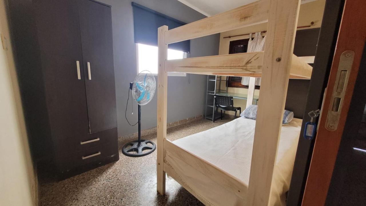 Habitacion Privada En Casa Particular Con Bano Y Espacios En Comun Compartidos- Precios Para 2 Personas 13000 Pesos Argentinos - 1 Persona 7500 Por Noche Concordia Esterno foto